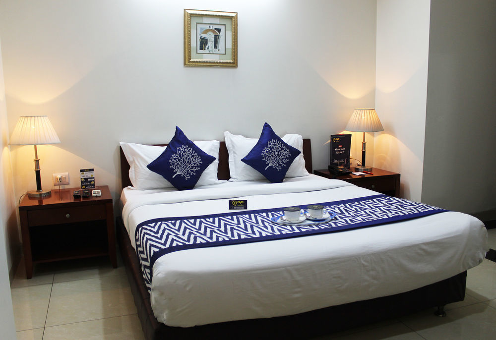 Oyo Premium Kaushambi Hotel Indirapuram Luaran gambar